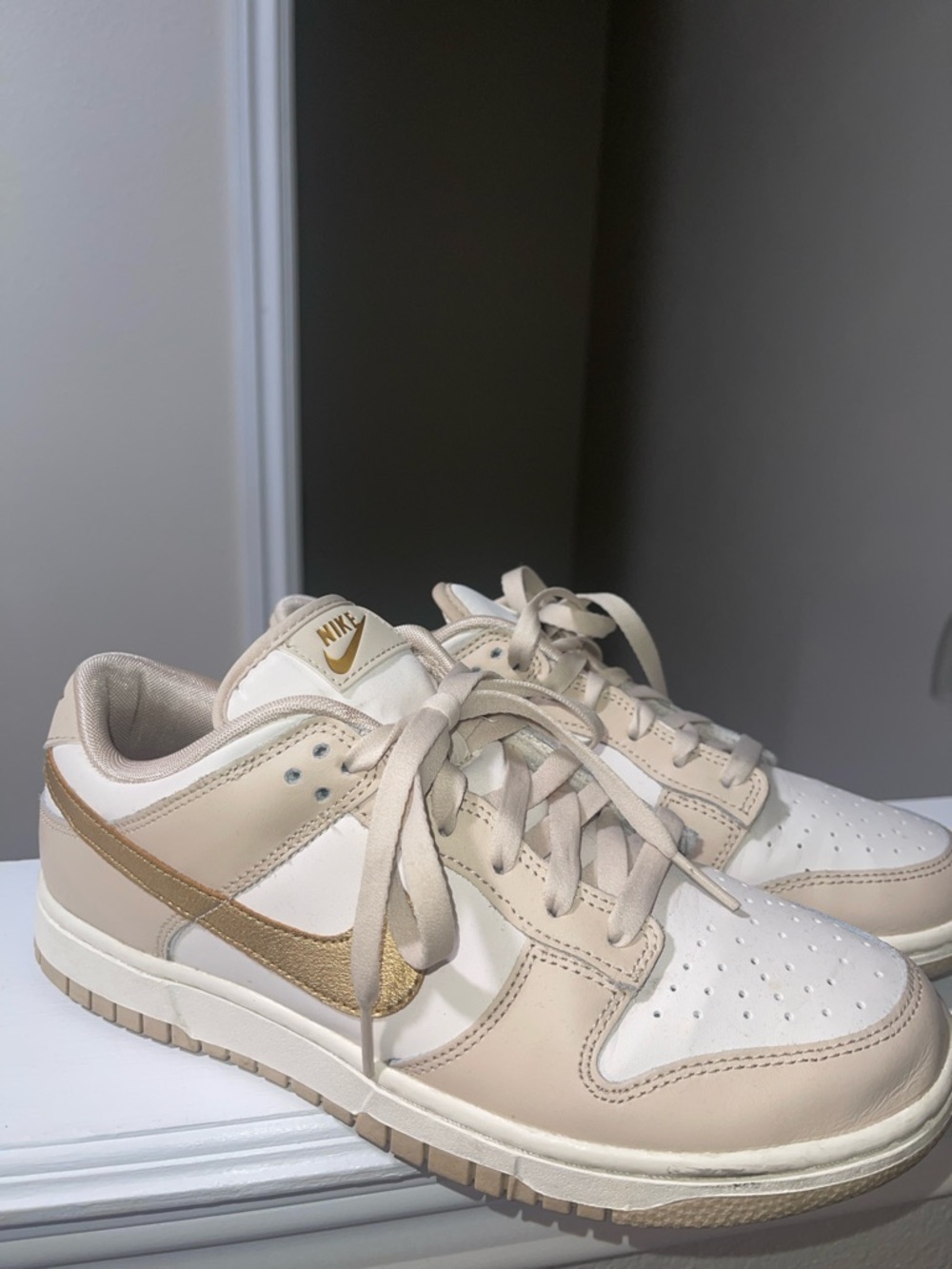Nike Women's Beige, White & Gold Low-Top Sneakers
